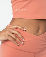 Essential Cropped Longsleeve Coral Pink